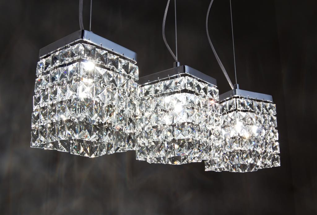 Lampadario elegante e moderno per soggiorno ~ canlic for . Lampadari per bagni moderni